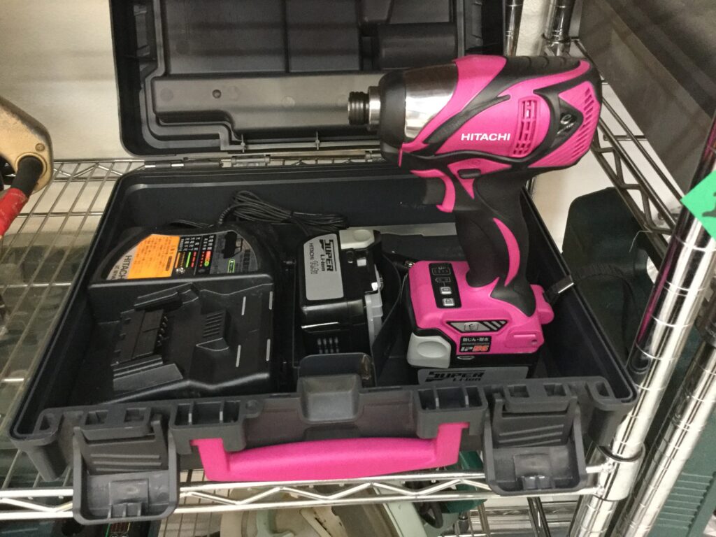 HITACHI　ＩＰ５６　インパクトドライバー
