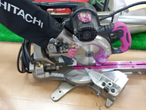 日立工機 卓上スライド丸のこ　C6R8SHC