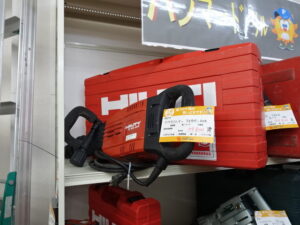 HILTI ハツリハンマー　TE905-AVR