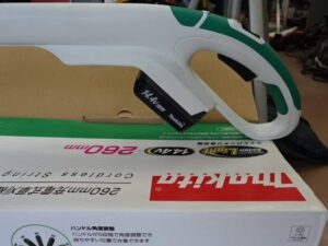 マキタ　充電式草刈機　ＭＵＲ１４０Ｄ