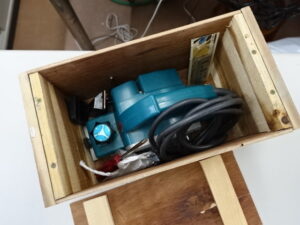 makita マキタ 電気かんな 1900B