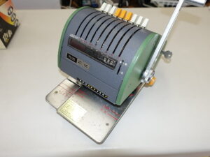 ニッポー チェックライター LD型 小切手 手形用紙 印字 レトロ