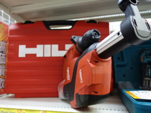 HILTI バッテリー式鋲打機 BX 3-ME 充電式ロータリーハンマードリル TE 4-A22
