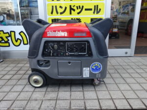 新ダイワ 防音型インバーター発電機 2.8kVA IEG2800M