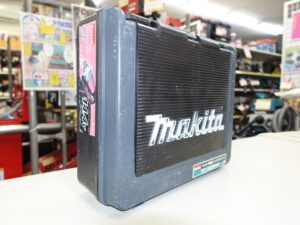 マキタ 14.4V 充電式インパクトドライバTD133DRFXP