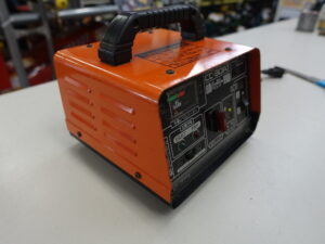 セルスター　CELLSTAR　CC30AT　充電器