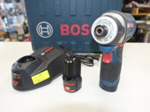 BOSCH 充電インパクトドライバー GDR10.8-LI 予備電池付