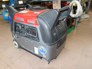 新ダイワ やまびこ 防音型インバーター発電機 2.8kVA IEG2800M
