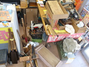 かんな　のみ　のこぎり　丸のこ　グラインダー　ちょうな 大工道具一式