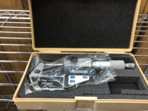 ミツトヨ マイクロメーター MDC-25M 測定器 ノギス