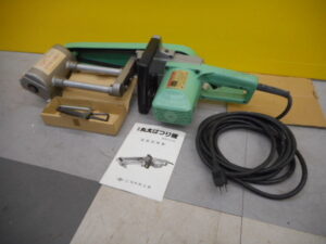 美品 松井鉄工所 LS-101 丸太はつり機 136mm 木工 大工 林業 皮むき 木材 中古品