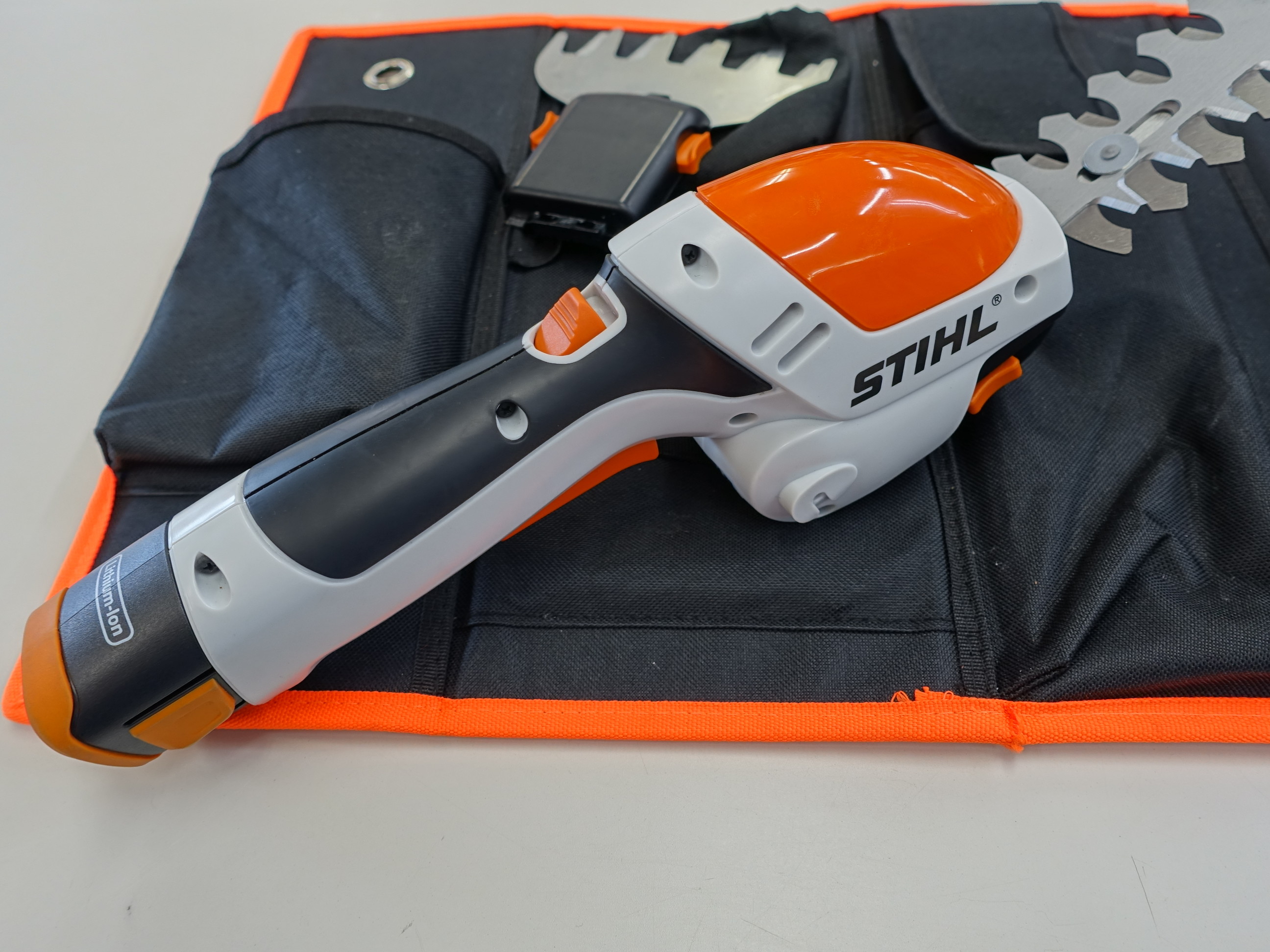 早い者勝ち STIHL スチール HSA25 バッテリーガーデンバリカン - その他